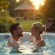 Couple romantique dans un jacuzzi en Normandie
